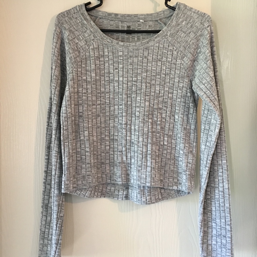 Knit sweater